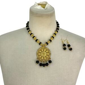 Black Beaded Gold Tone Pendant & Earring Fashion Jewelry Set